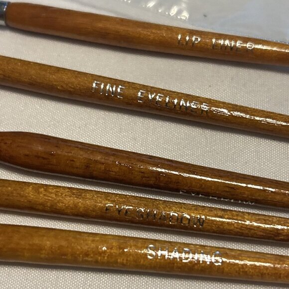 NEIMAN MARCUS Makeup Brush Set of 6 pieces Brown Wood Handles 4” Long New - Picture 5 of 14